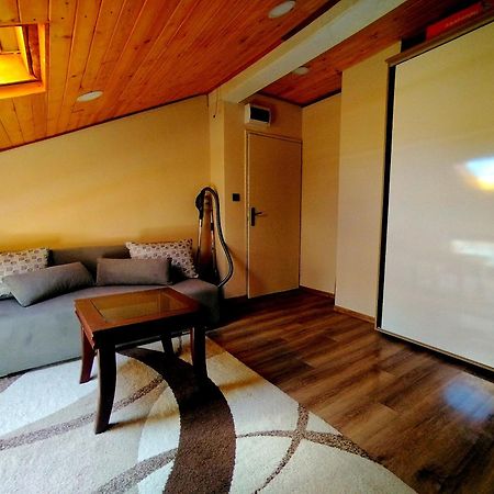 Low Budget Apartment With Breakfast #3 Varna Extérieur photo