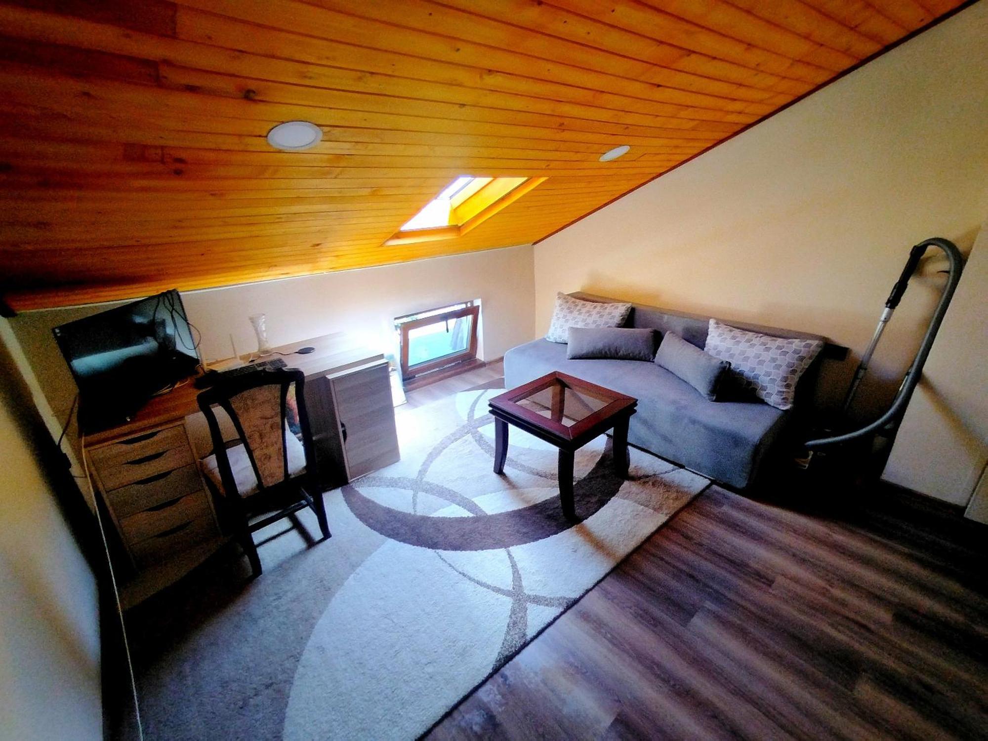 Low Budget Apartment With Breakfast #3 Varna Extérieur photo